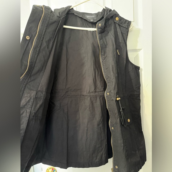 Zenana Outfitters Black Hooded Vest - READ FULL DESCRIPTION - Picture 8 of 9